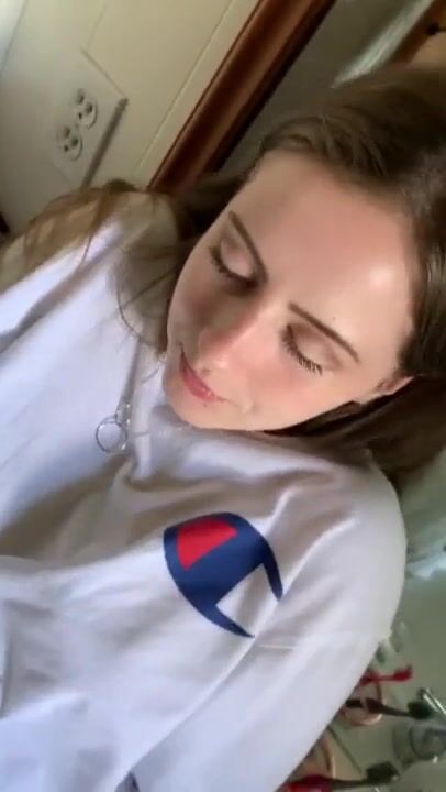 Filling Her Up With Cum In The Bathroom