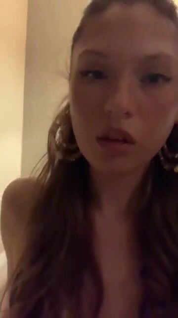 I let him face fuck me after a night out and he left a HUGE load on my face ????????