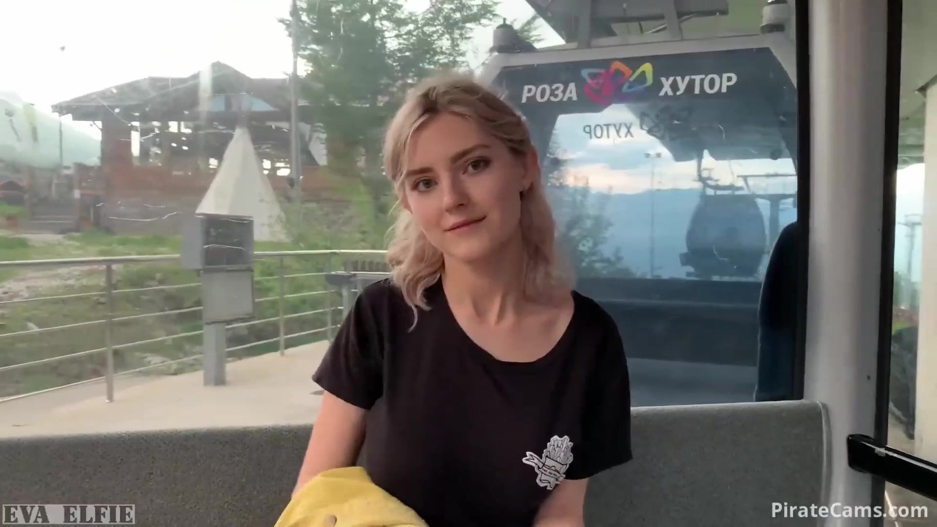 Eva Elfie Makes Him Cum While On Gondola Ride