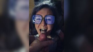 Cumshots: Putting a nice load of cum on her face #4