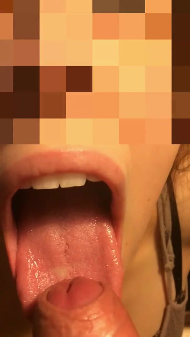 Uncut cock cumming in her mouth slowmo