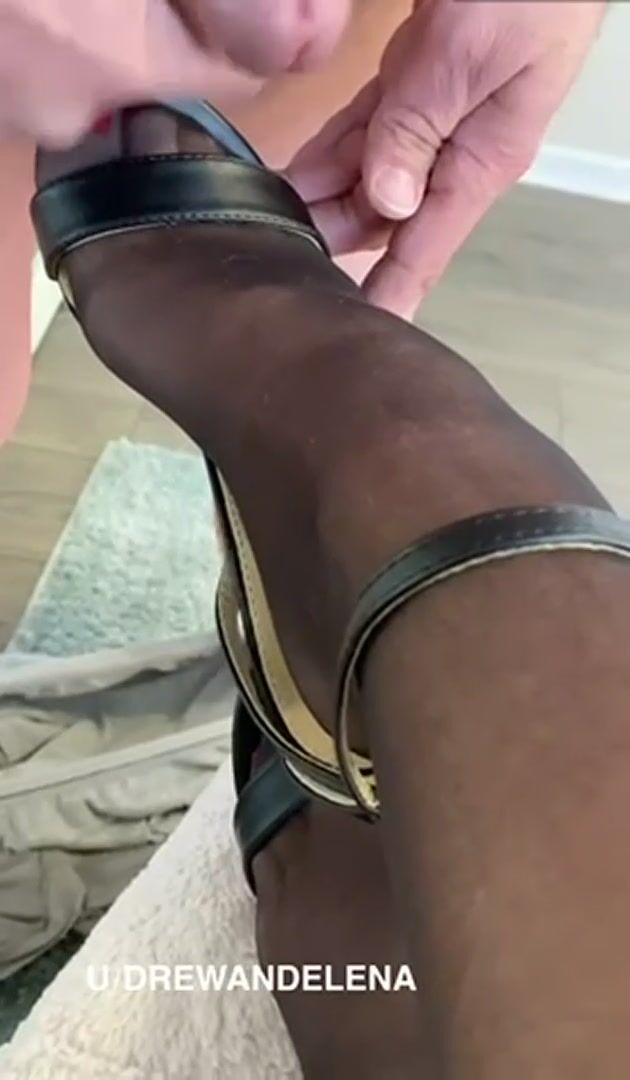 Love when he paints my shoes and feet. 47F