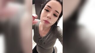 Cumshots: Stroking till she gets her facial #4